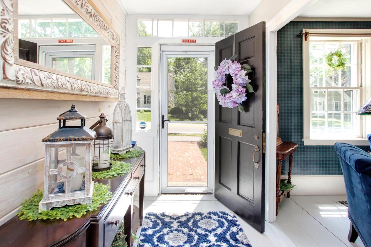 Inn On Main Yarmouth Port エクステリア 写真