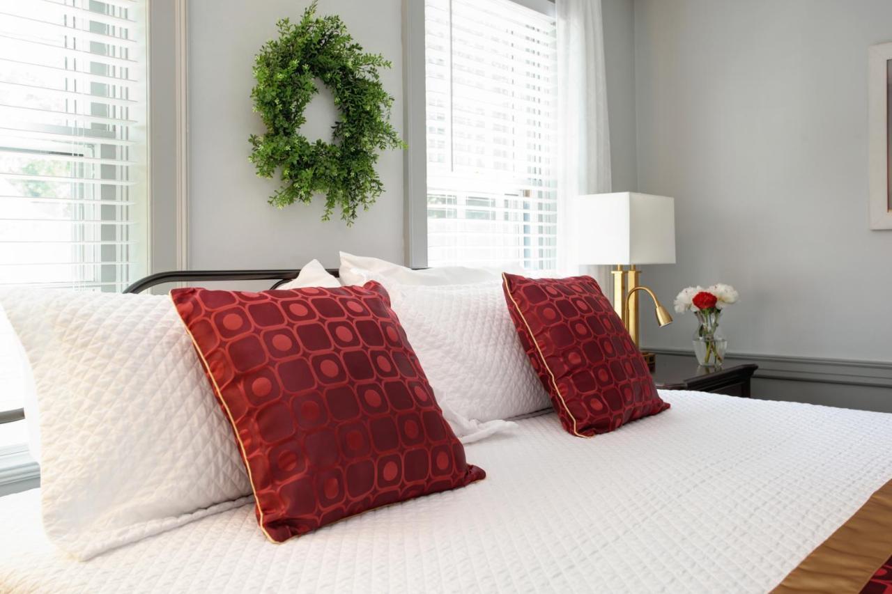 Inn On Main Yarmouth Port エクステリア 写真