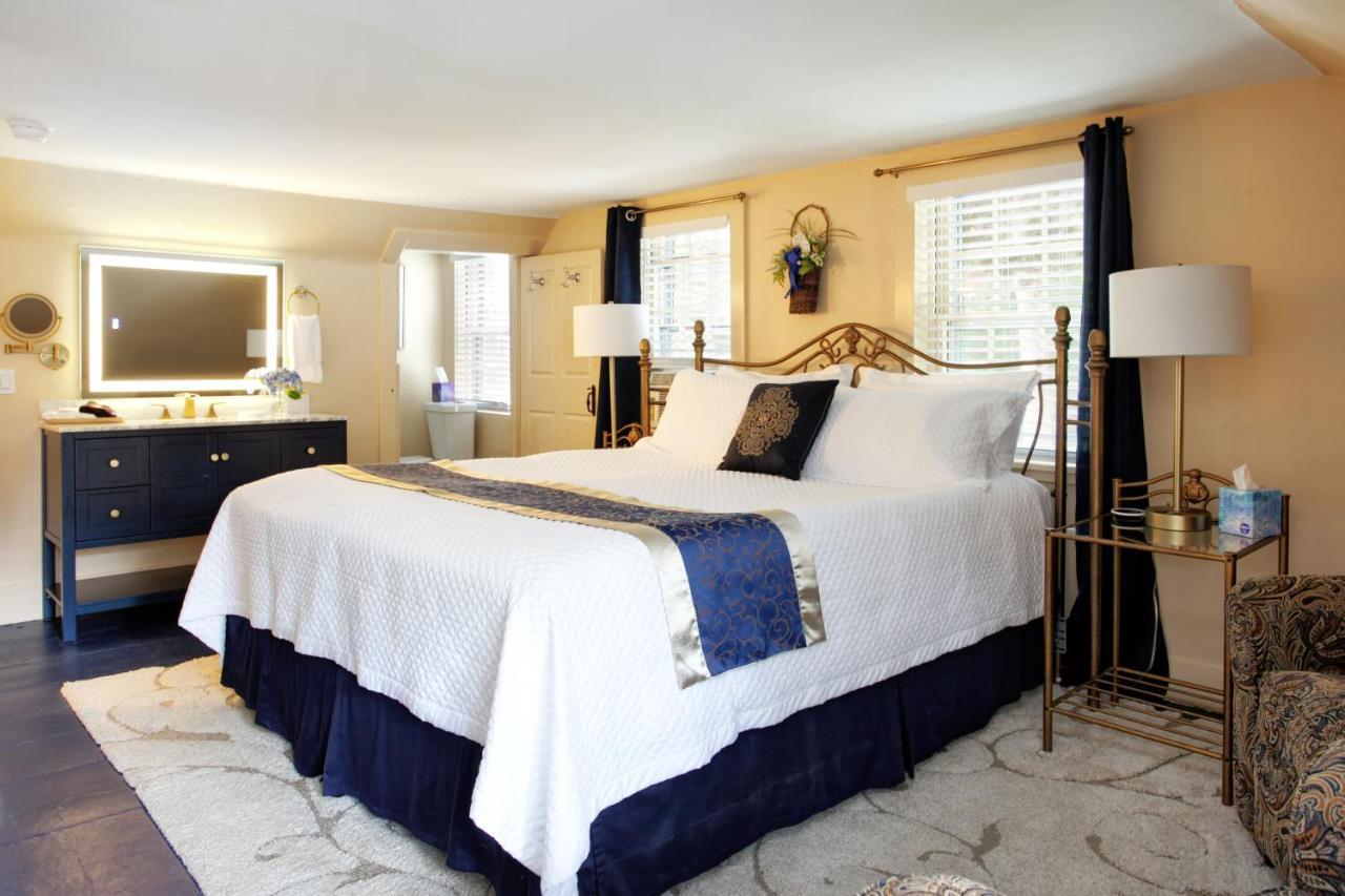 Inn On Main Yarmouth Port エクステリア 写真