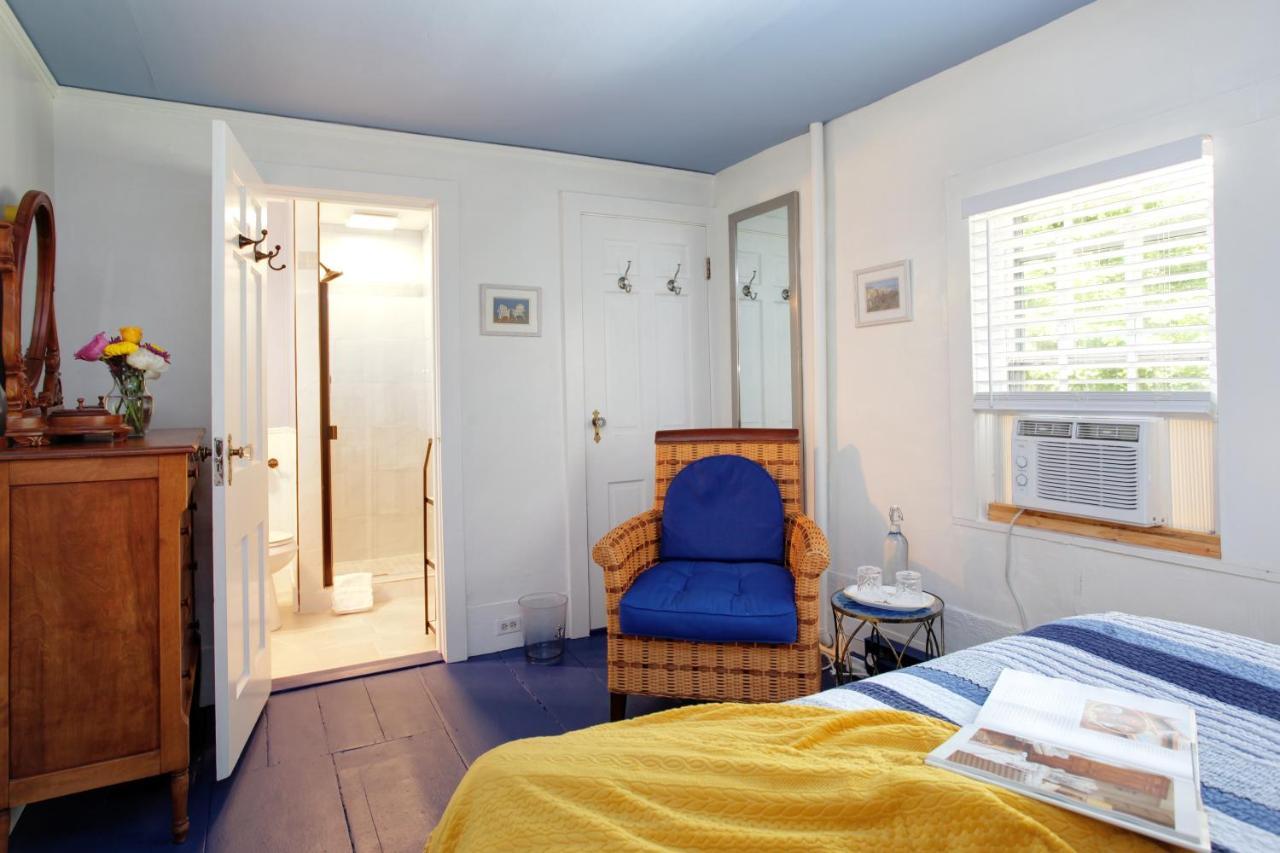 Inn On Main Yarmouth Port エクステリア 写真