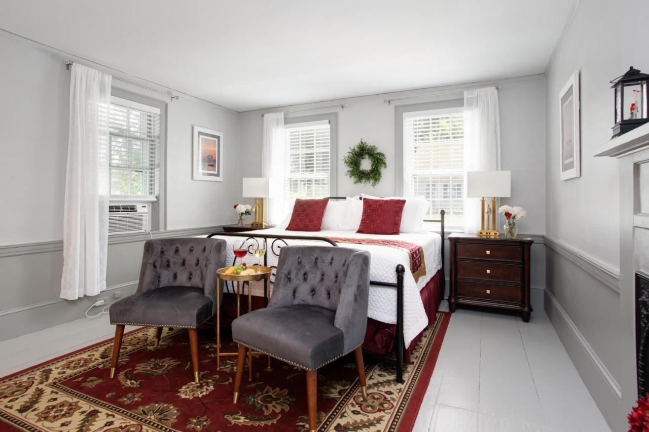 Inn On Main Yarmouth Port エクステリア 写真