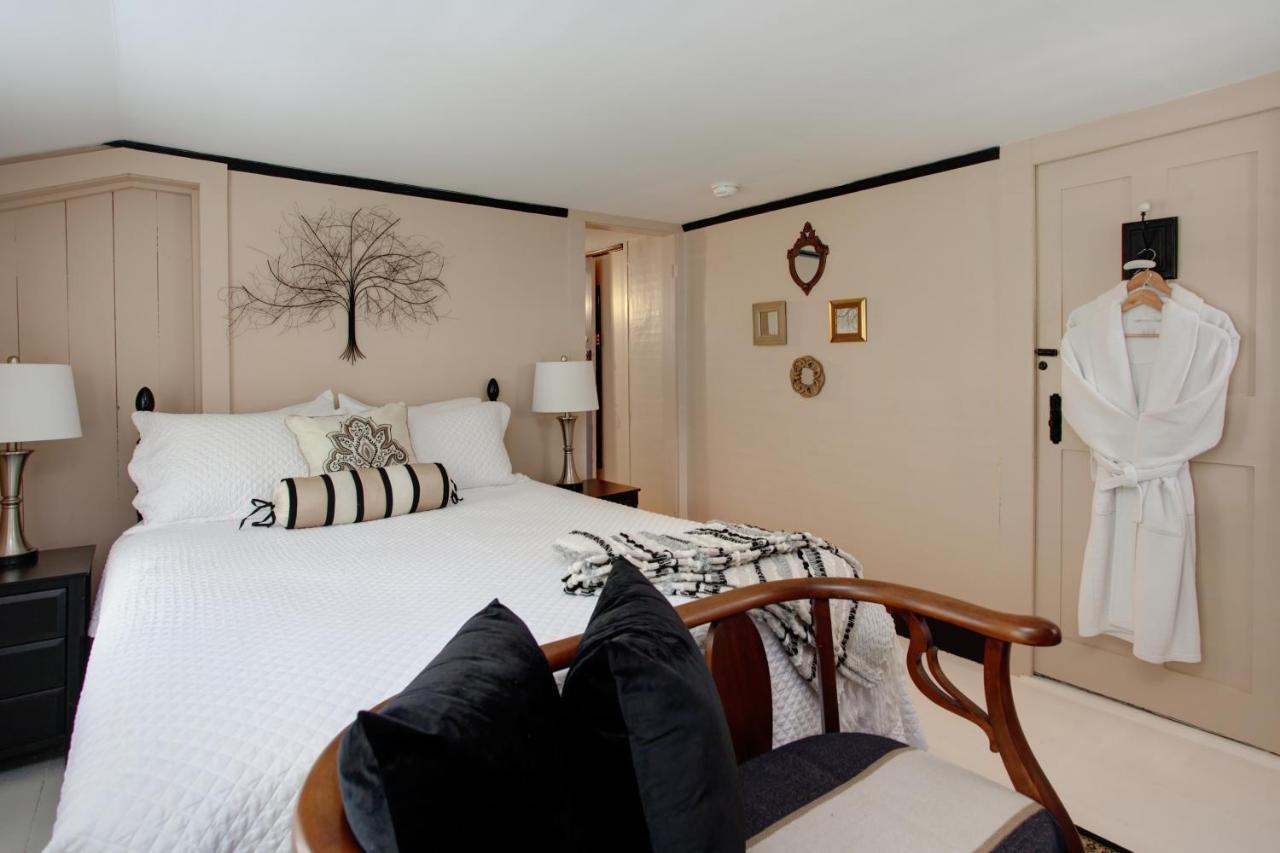 Inn On Main Yarmouth Port エクステリア 写真