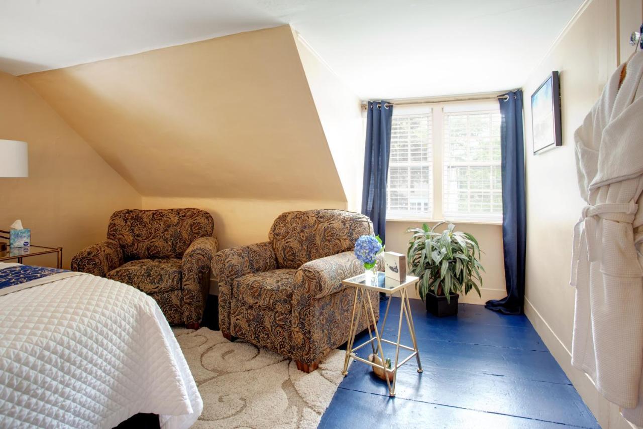 Inn On Main Yarmouth Port エクステリア 写真